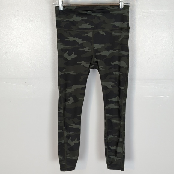 Athleta Pants - Athleta Ultimate 7/8 Tight